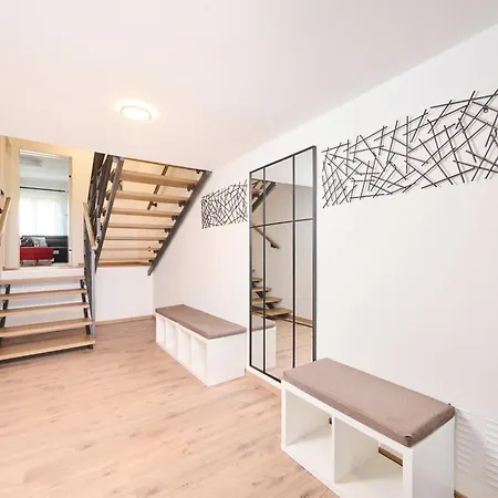 Apartment App Tinis *