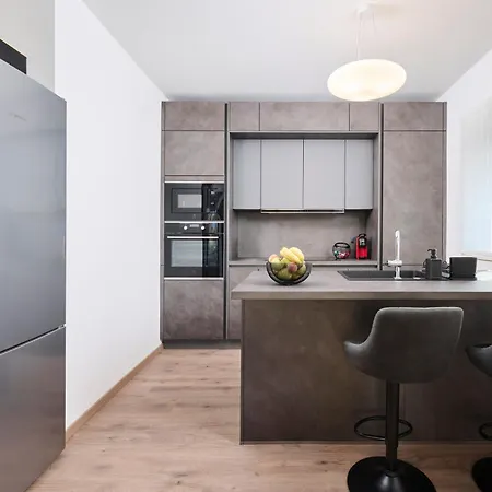 Apartment App Tinis *